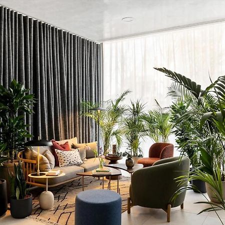 Modern Sandyford Bedroom 外观 照片
